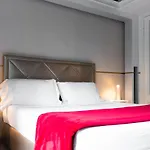 Luxury On The River בית הארחה