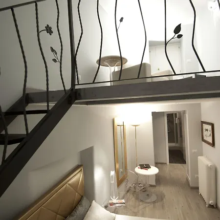 럭셔리 온 리버 게스트하우스 로마