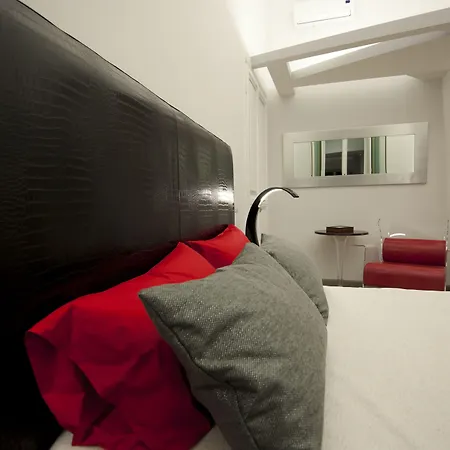 럭셔리 온 리버