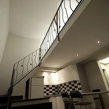 럭셔리 온 리버 4*