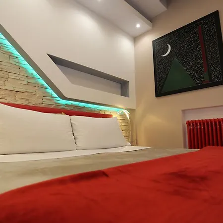 Luxury On The River 4*